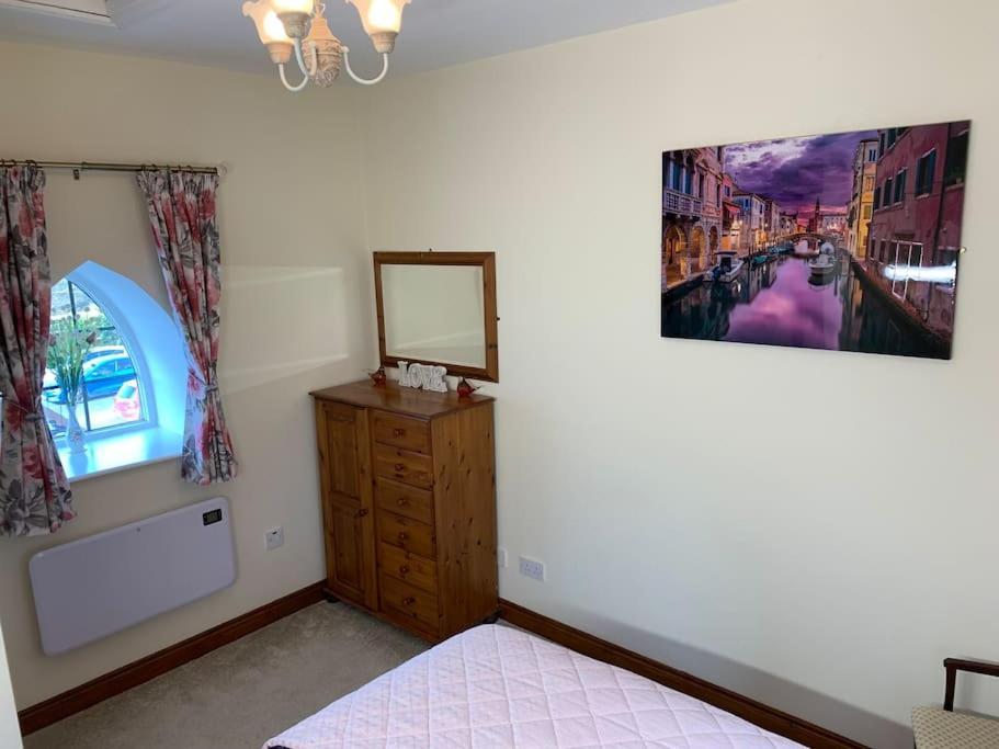 Cut Limestone Apartment Riverside Lodge Карлоу Екстер'єр фото